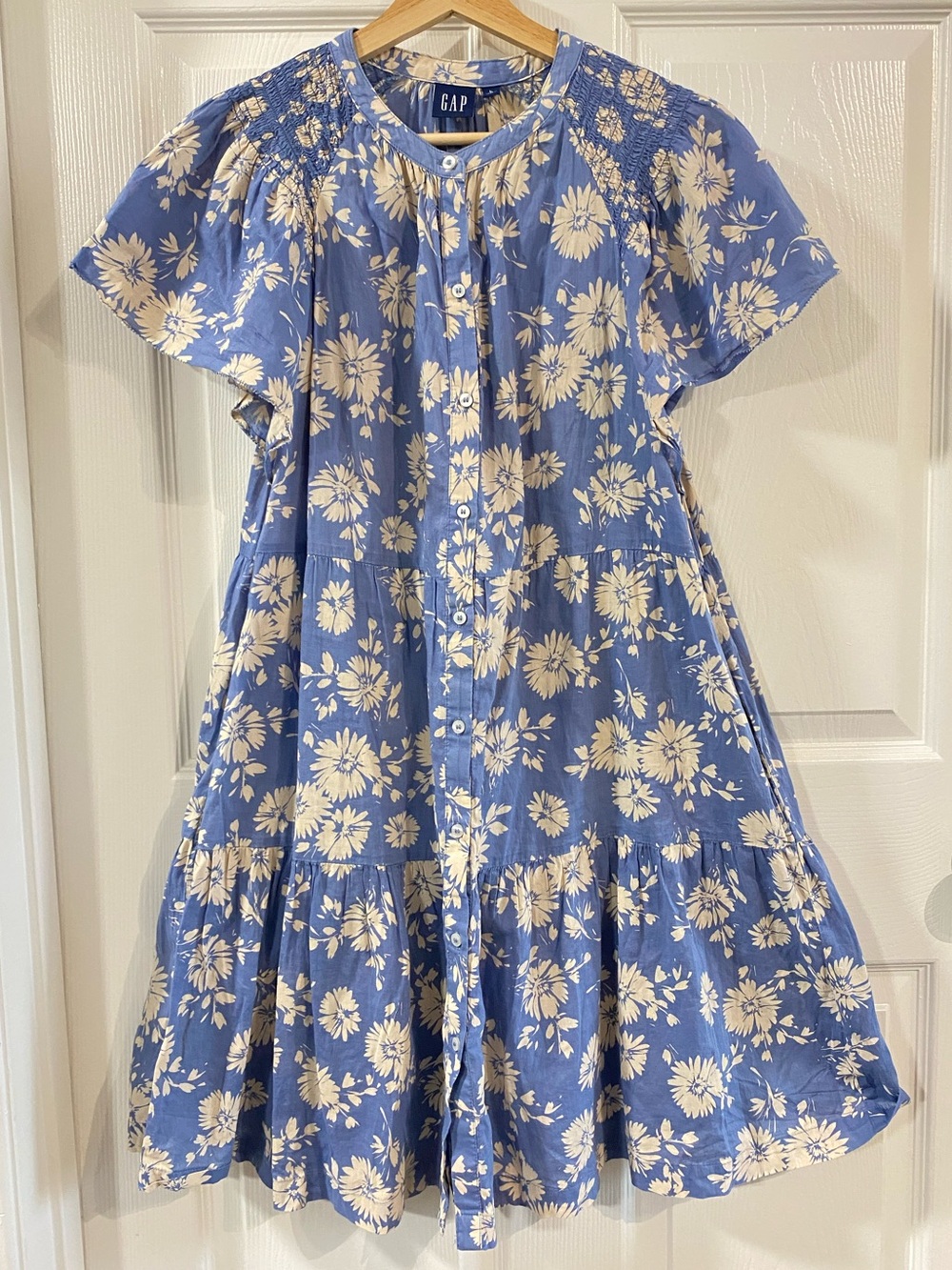 NWOT GAP WMNS L Blue Floral Button-Front Sundress with Cream Daisies 100% Cotton